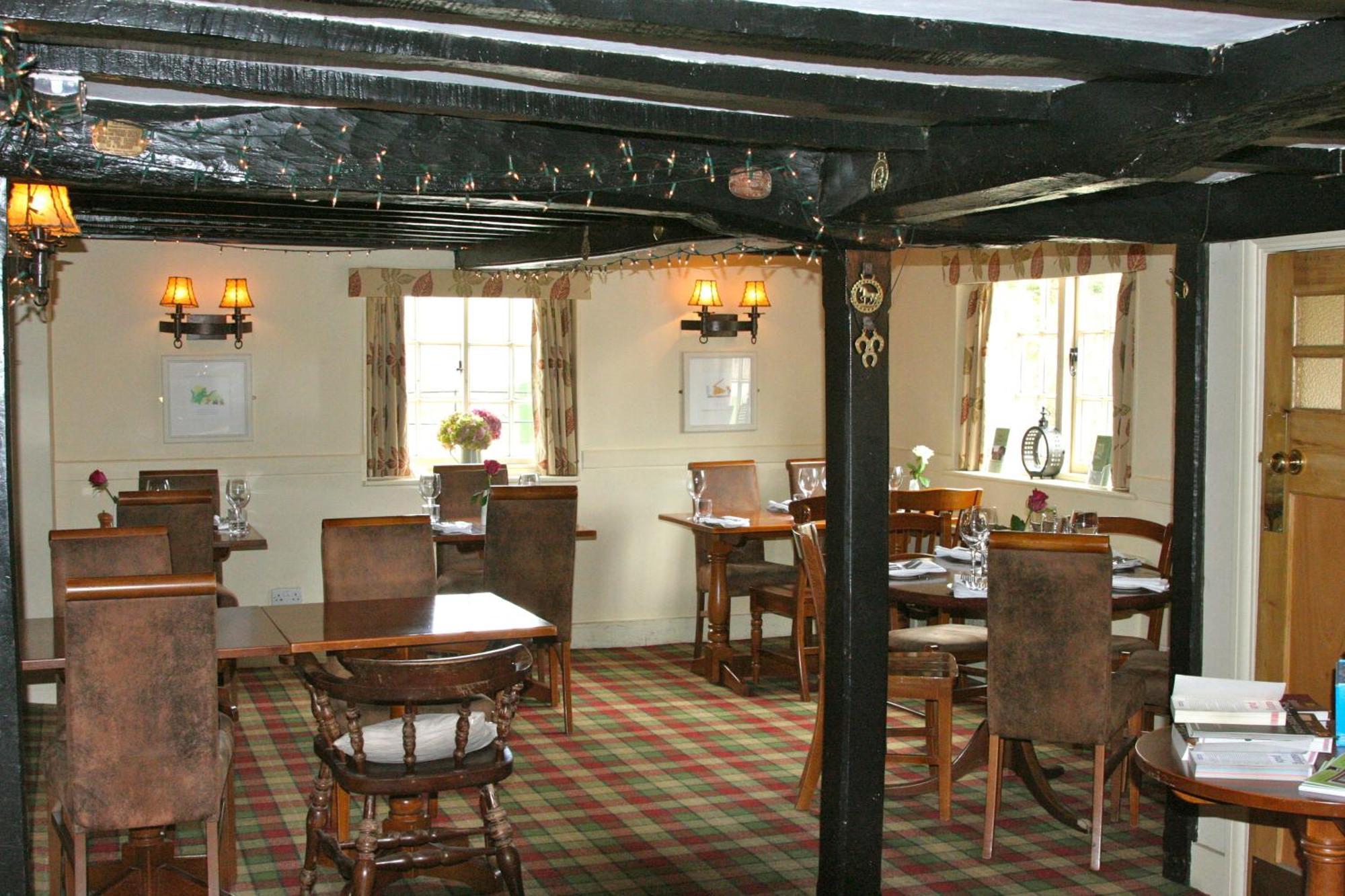 The Nags Head Hotel Грэйт-Миссенден Экстерьер фото