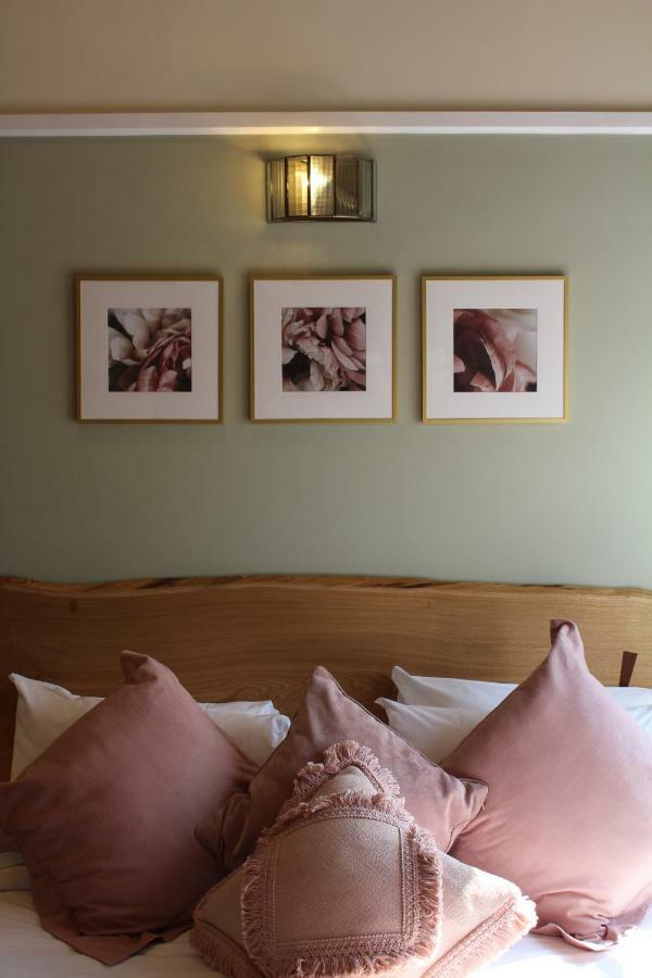 The Nags Head Hotel Грэйт-Миссенден Экстерьер фото